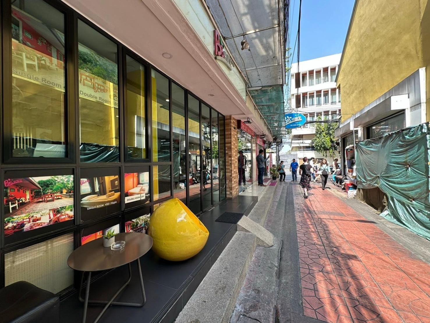 Bbhouse Phra Athit Hotel Banguecoque Exterior foto